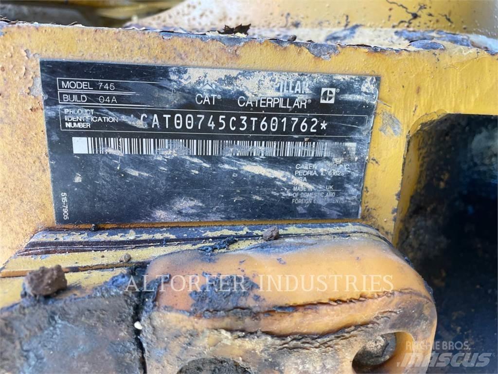 CAT 745 Kloubové dempry