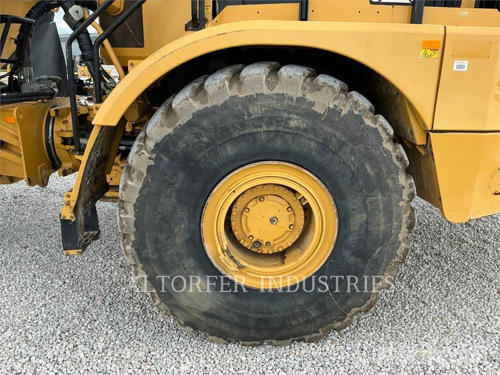 CAT 745 Kloubové dempry