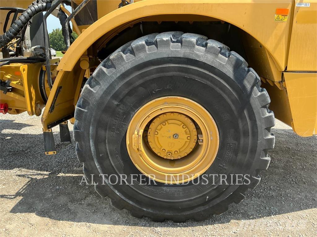 CAT 745 Kloubové dempry