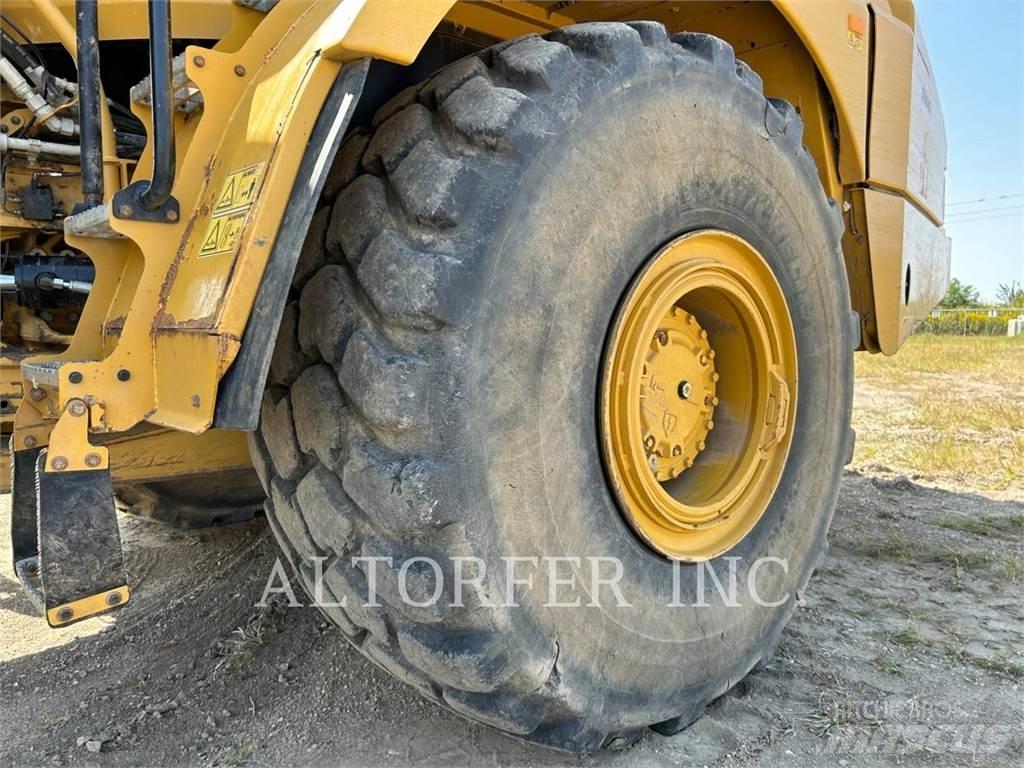 CAT 745 Kloubové dempry