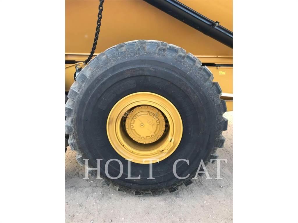 CAT 745 Kloubové dempry