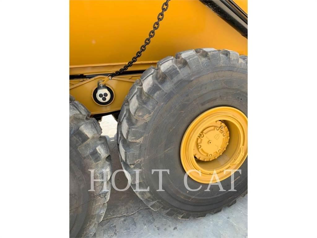 CAT 745 Kloubové dempry