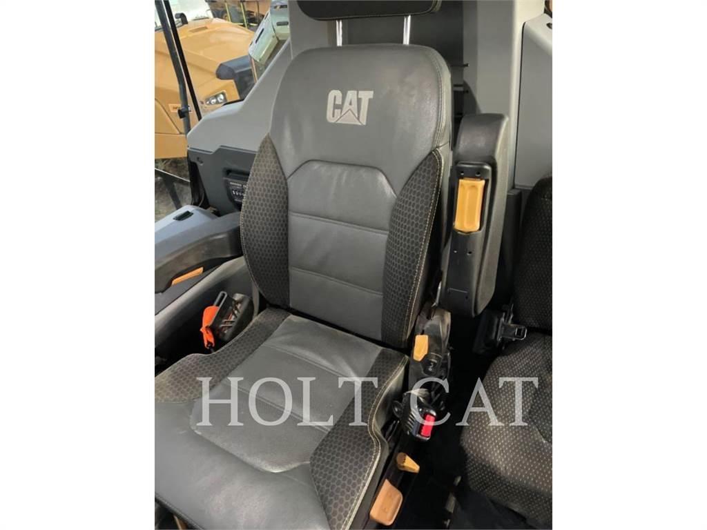 CAT 745 Kloubové dempry