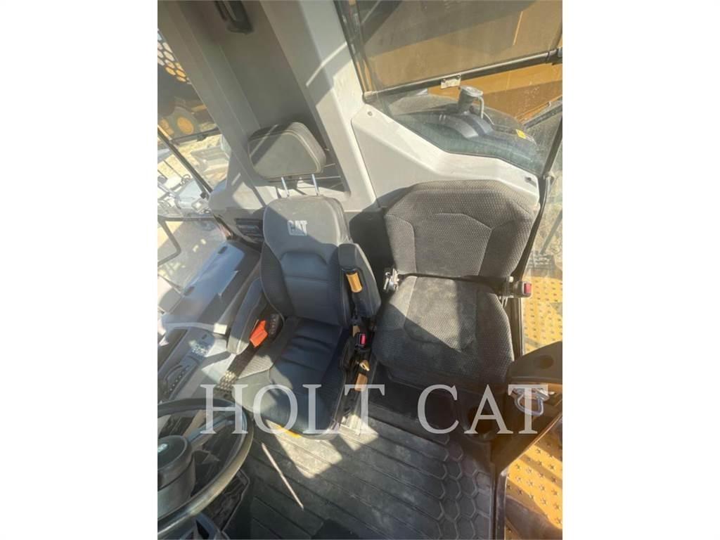 CAT 745 Kloubové dempry