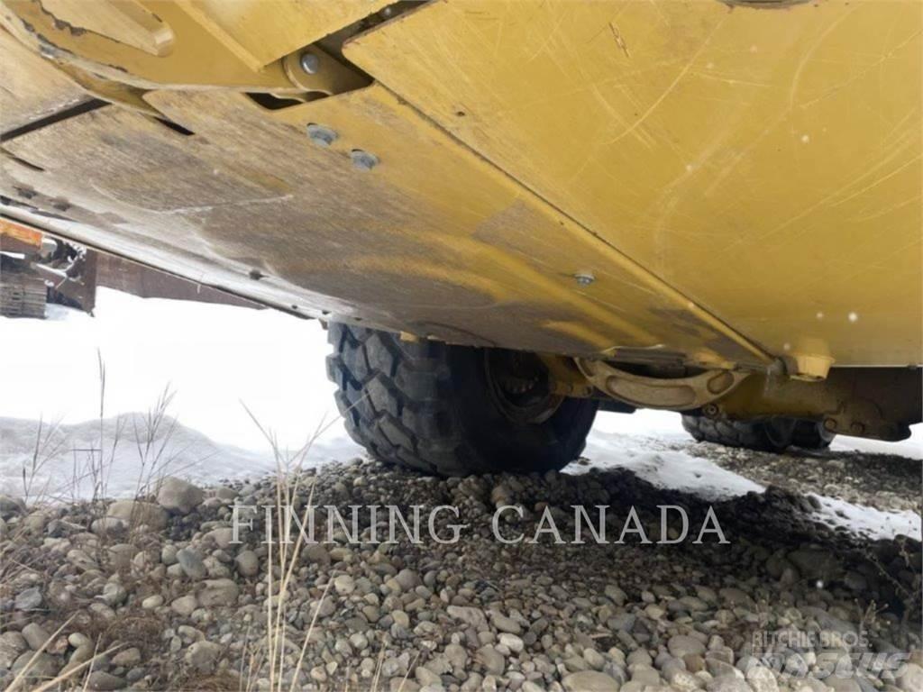 CAT 745 Kloubové dempry