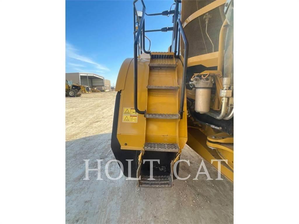 CAT 745 Kloubové dempry