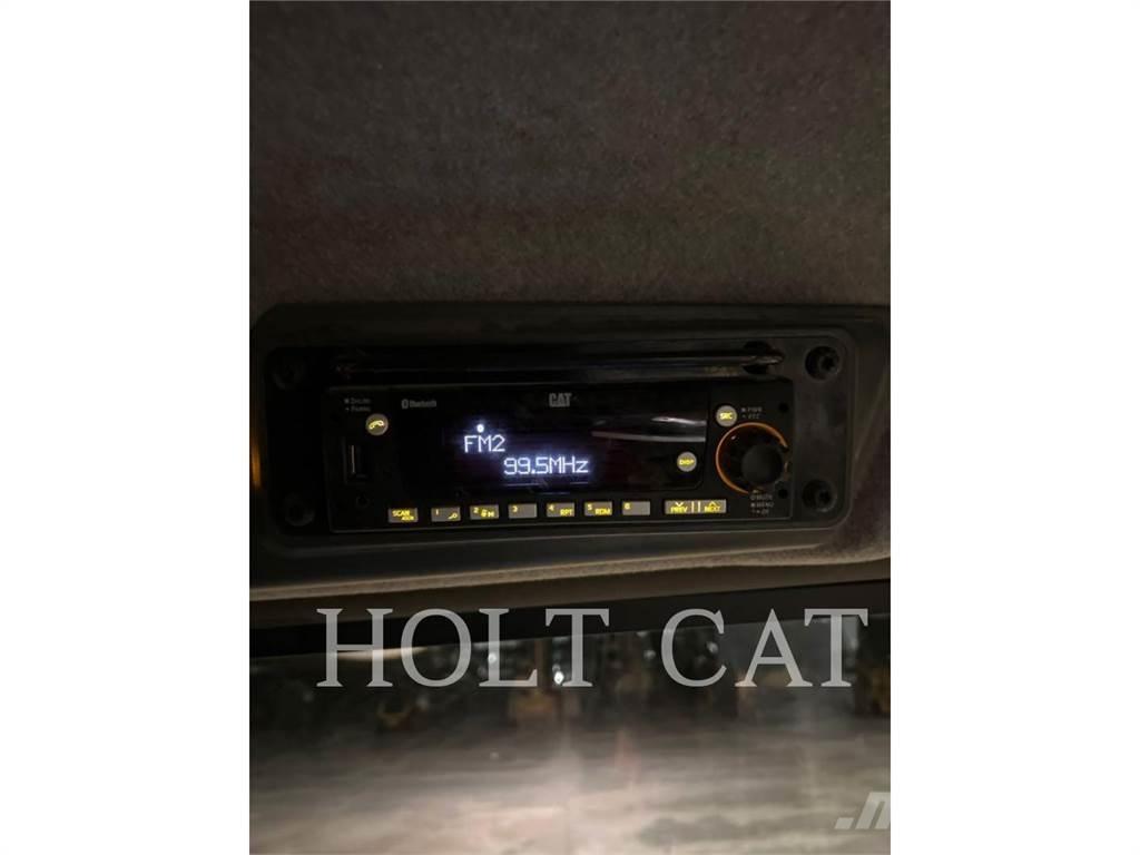 CAT 745 Kloubové dempry