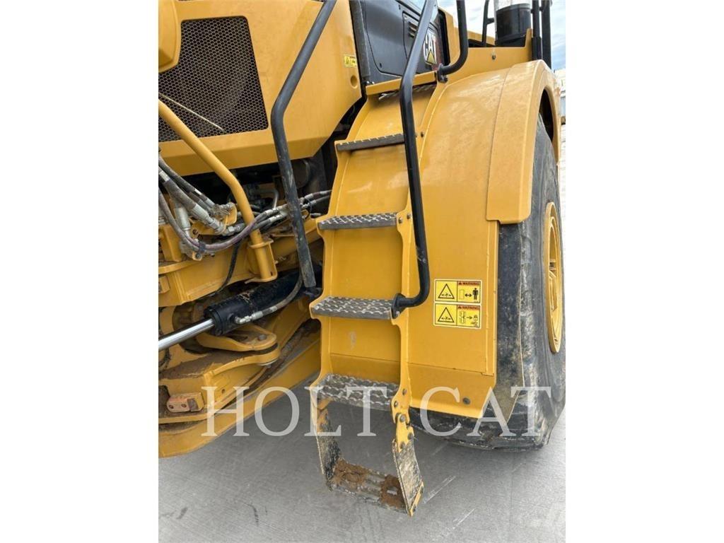 CAT 745 Kloubové dempry