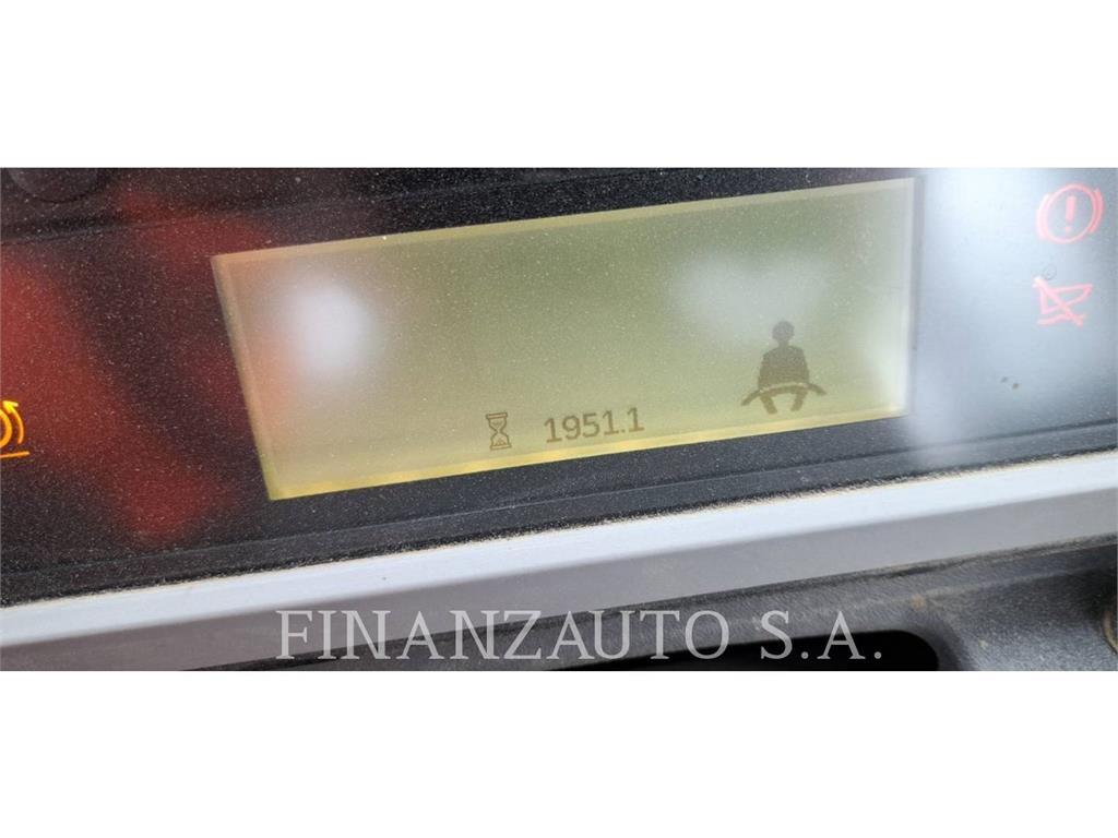 CAT 745 Kloubové dempry