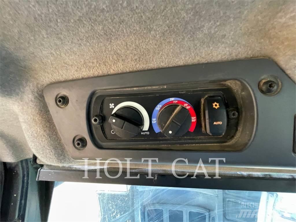 CAT 745-04 Kloubové dempry