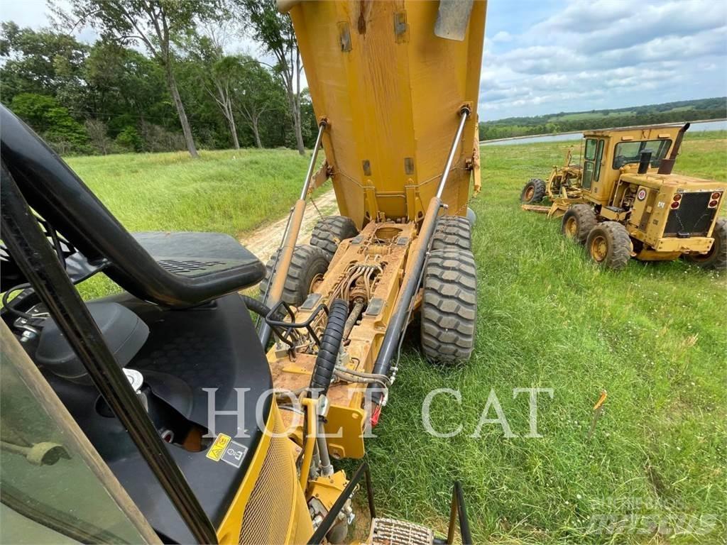 CAT 745-04 Kloubové dempry