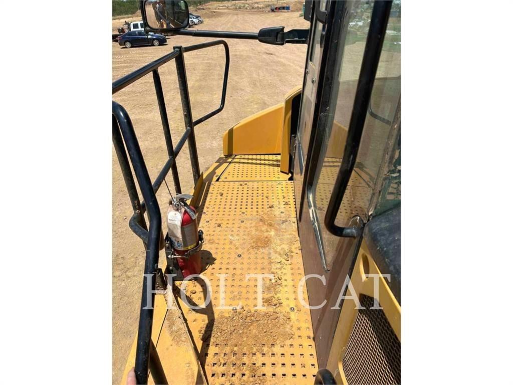 CAT 74504 Kloubové dempry