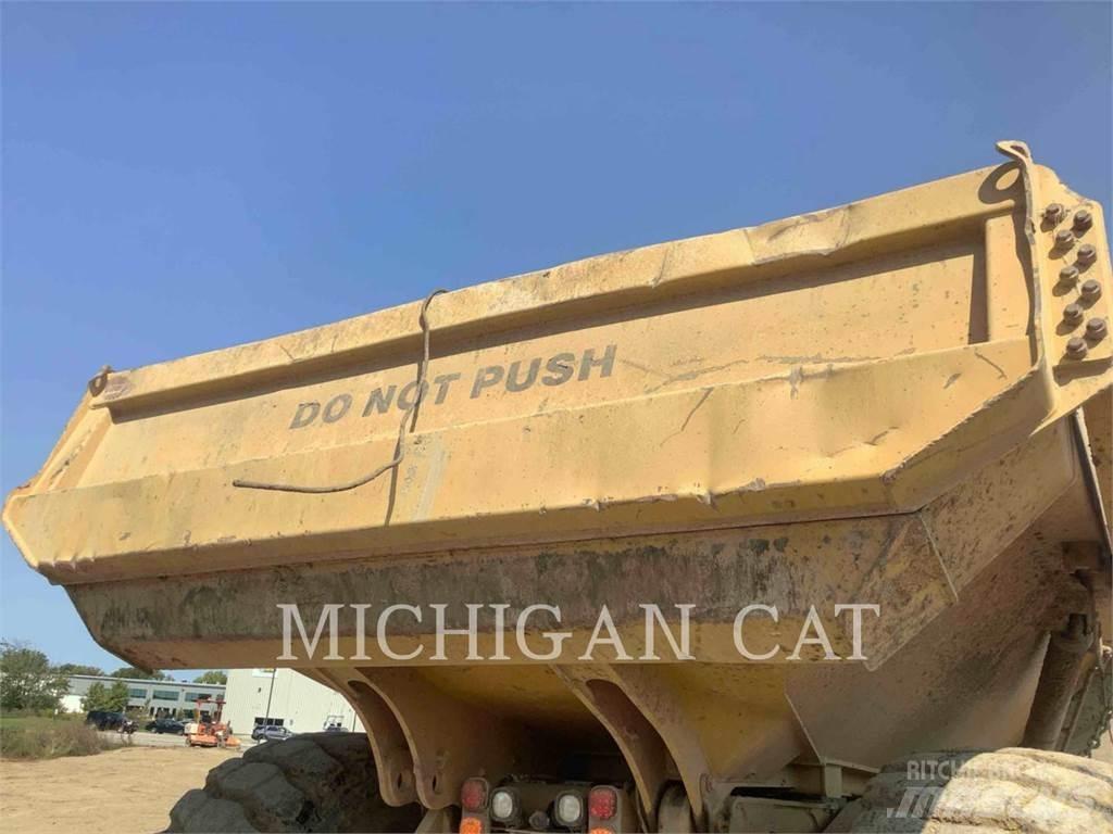 CAT 745C Kloubové dempry