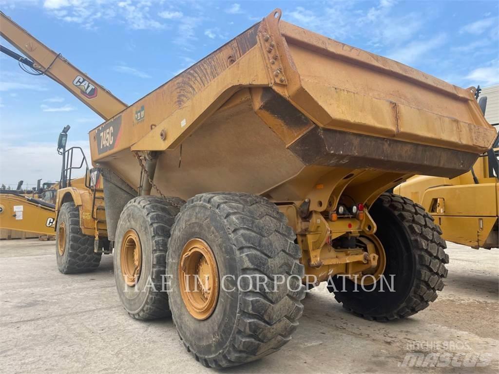 CAT 745C Kloubové dempry
