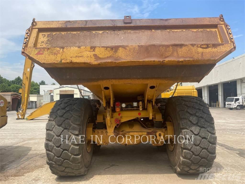 CAT 745C Kloubové dempry