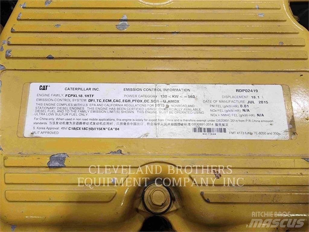 CAT 745C Cisterny na vodu