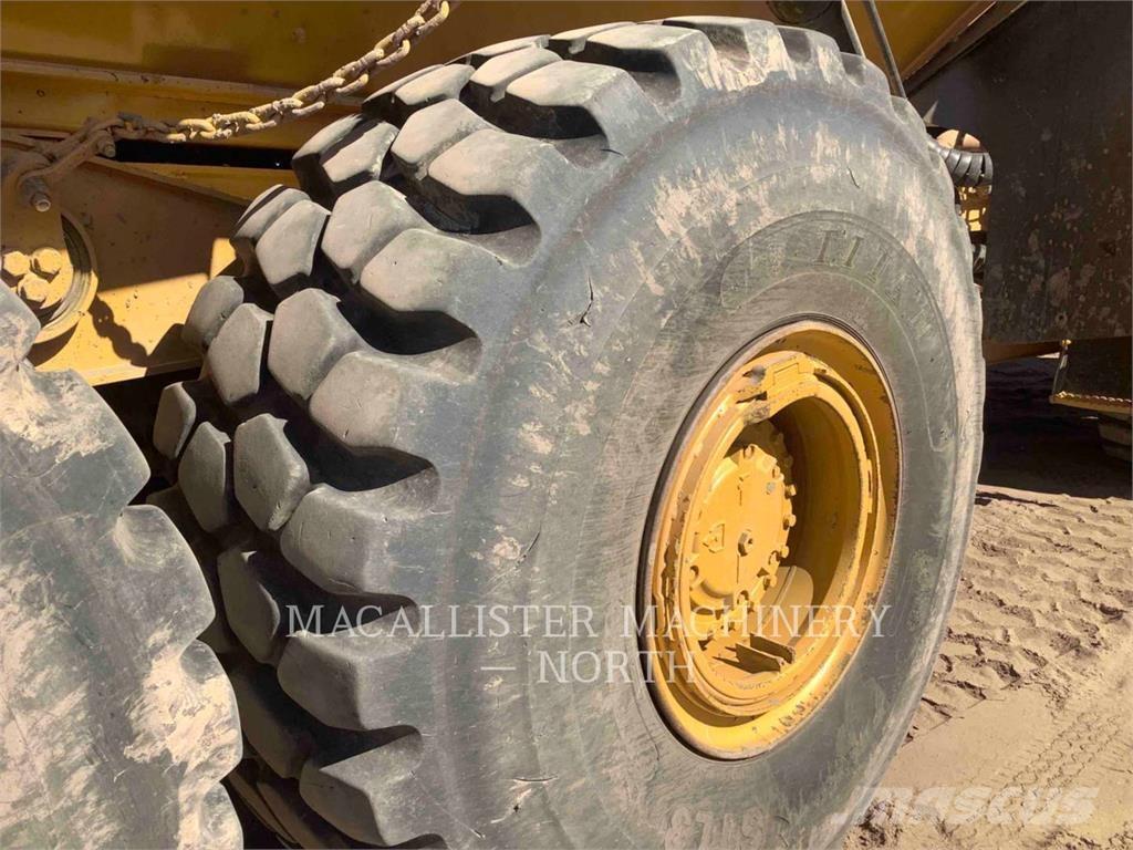 CAT 745C T Kloubové dempry
