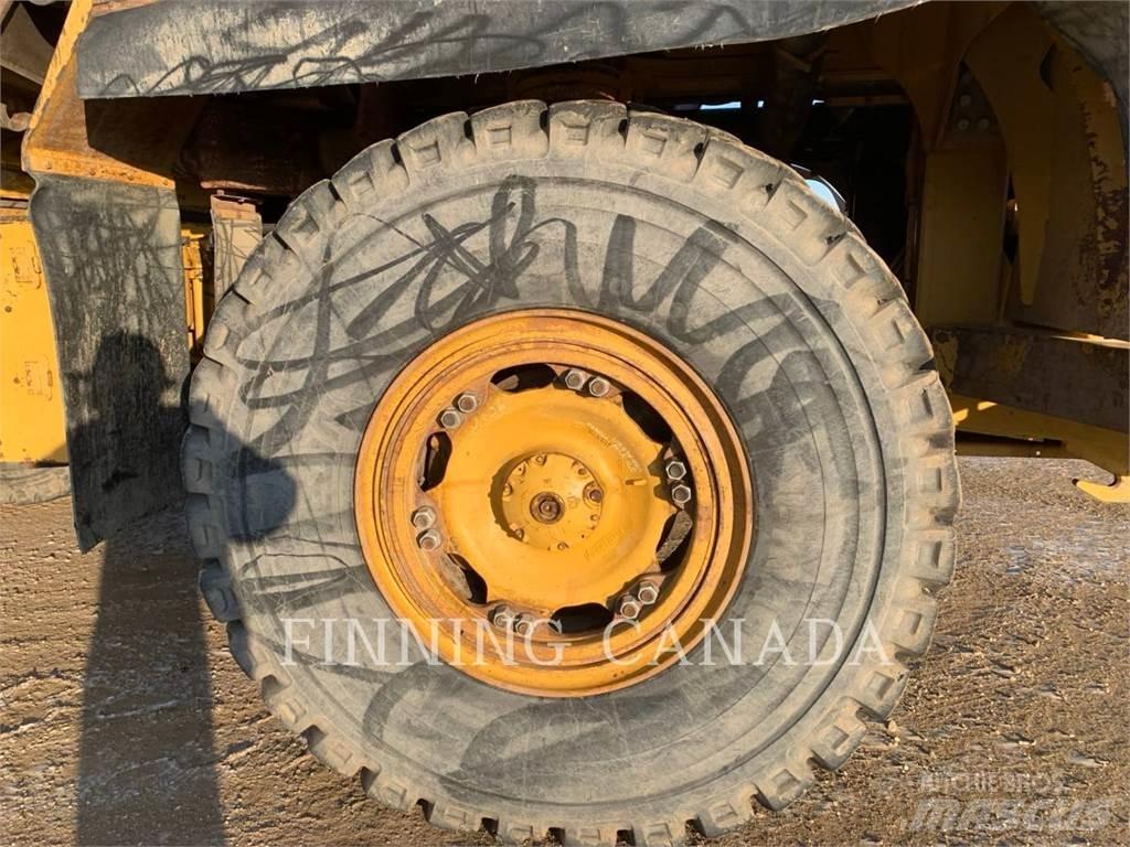 CAT 772 Kloubové dempry