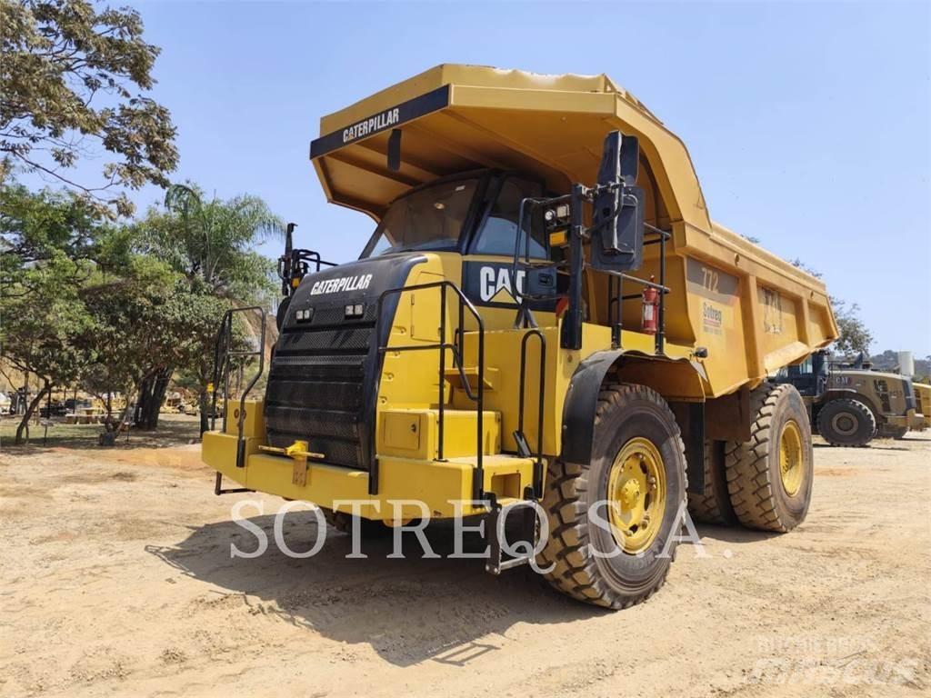 CAT 772 Kloubové dempry