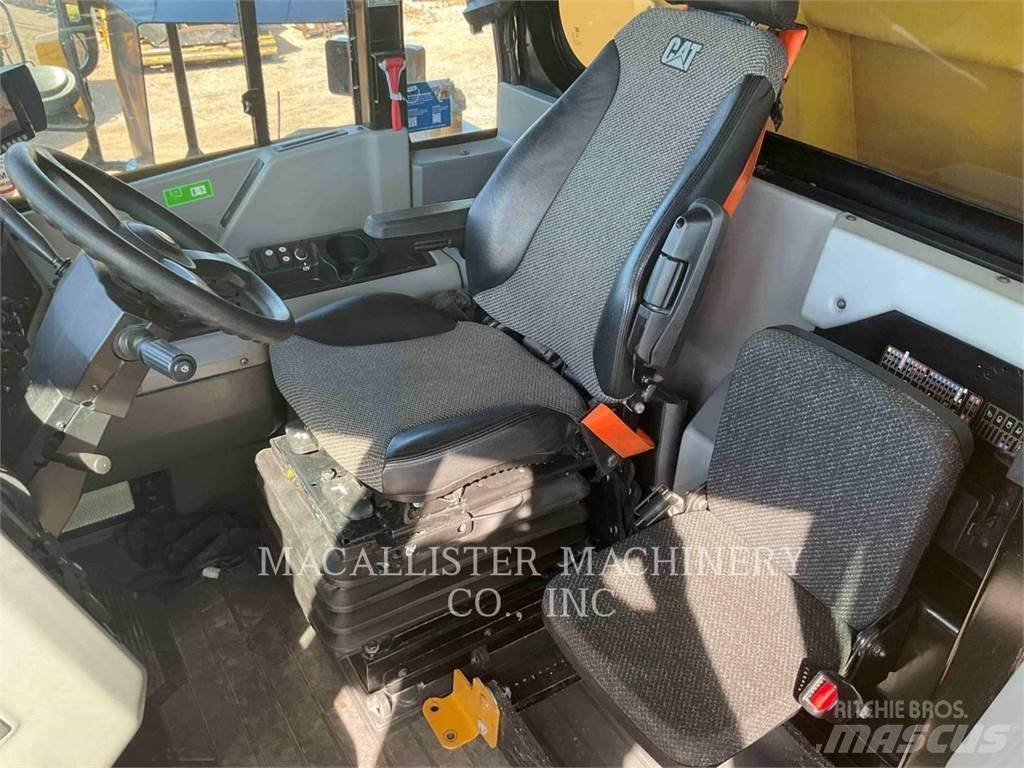 CAT 772G Kloubové dempry