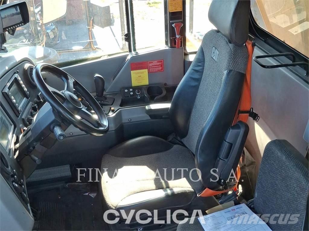 CAT 772G Kloubové dempry