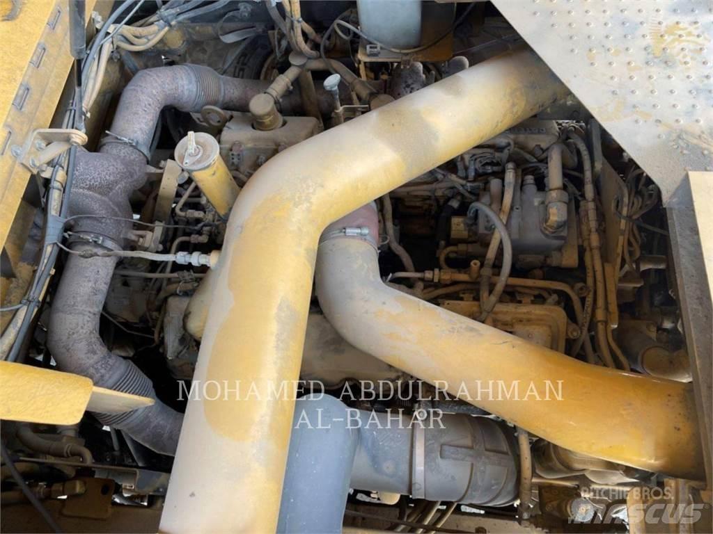 CAT 773E Kloubové dempry