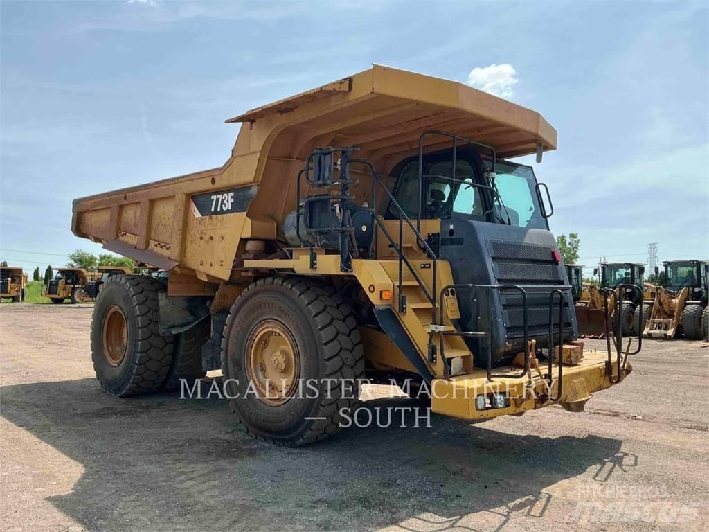 CAT 773F Kloubové dempry