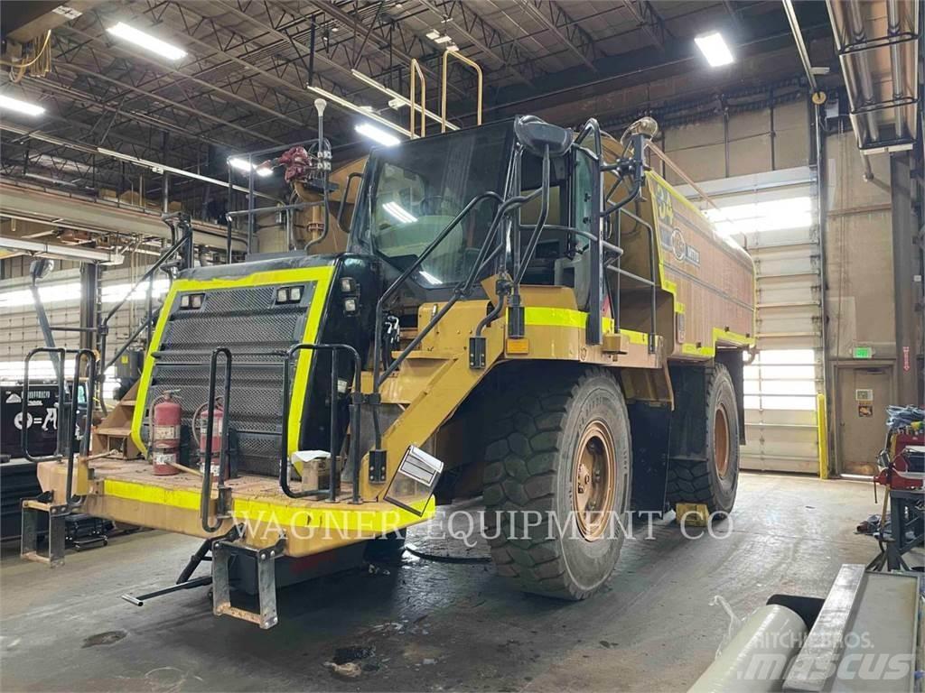 CAT 773F WT Cisterny na vodu