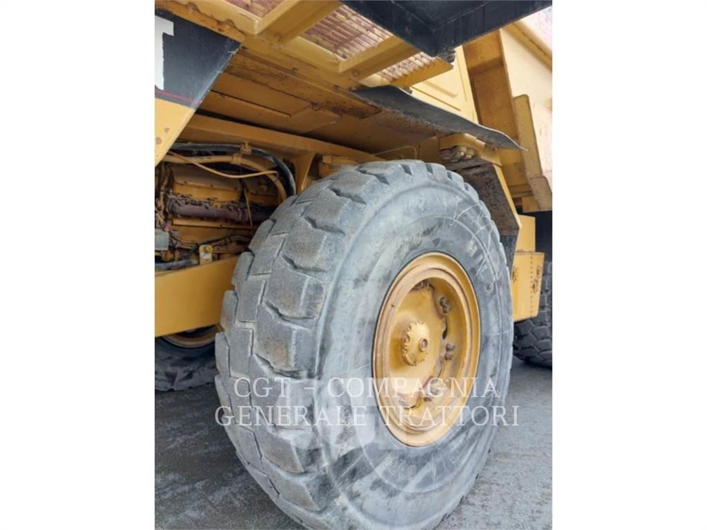 CAT 775B Kloubové dempry
