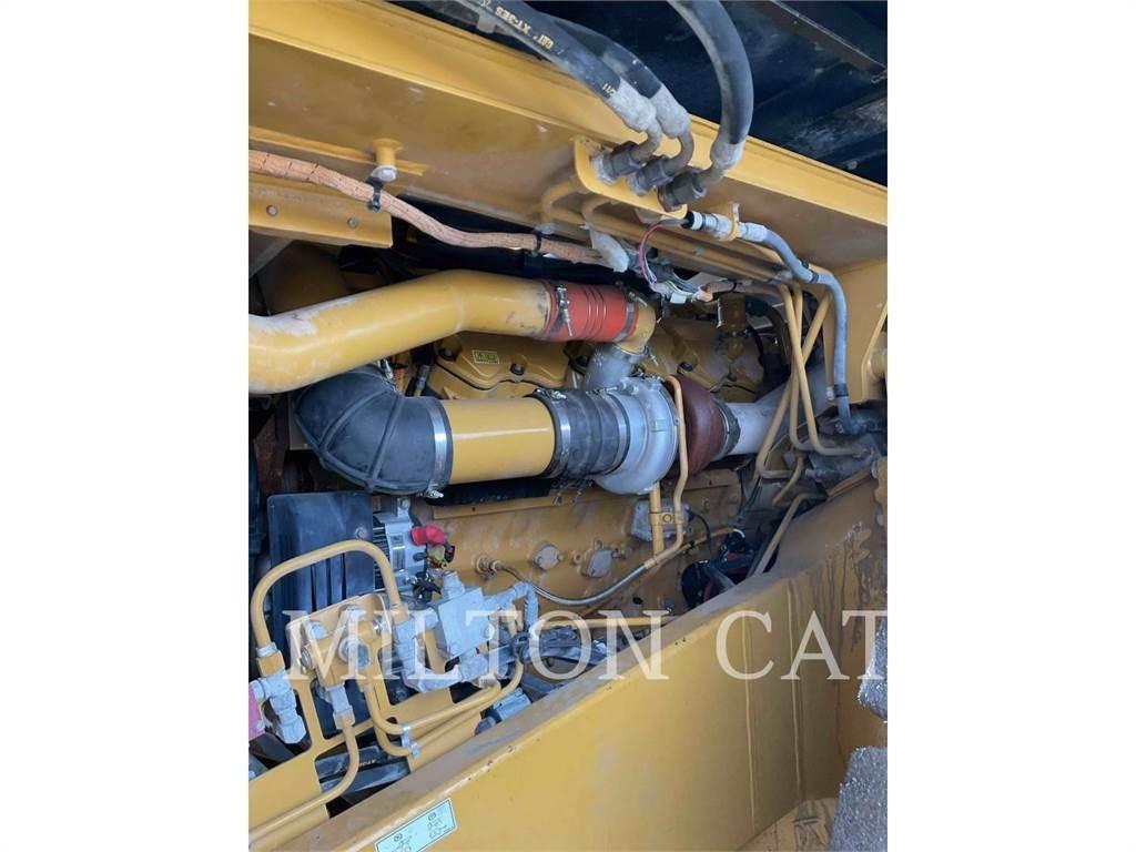 CAT 775F Kloubové dempry