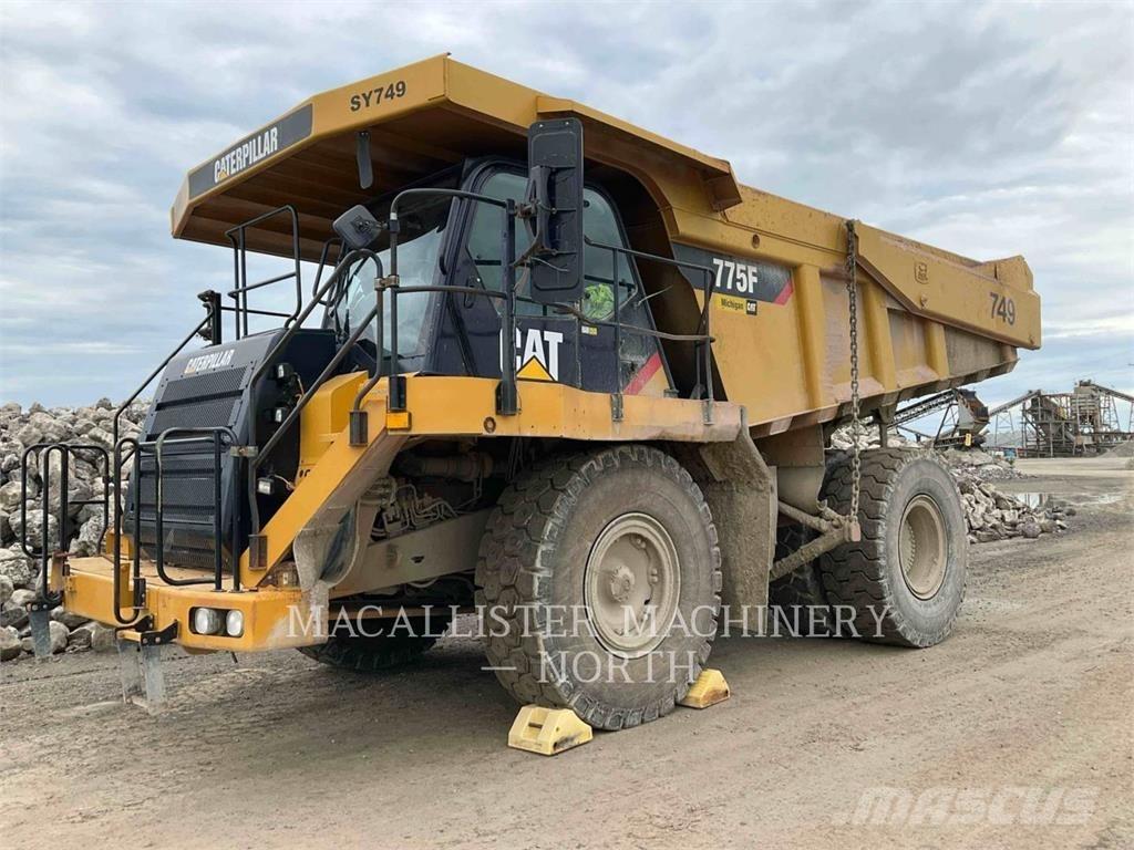 CAT 775F Kloubové dempry