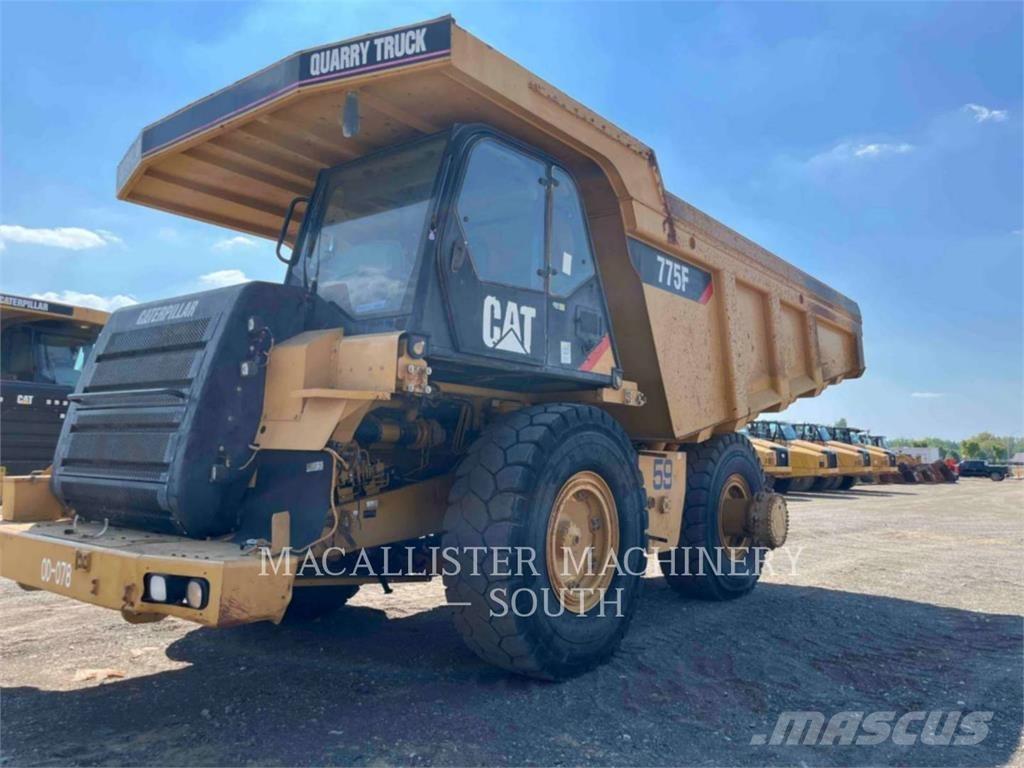 CAT 775F Kloubové dempry