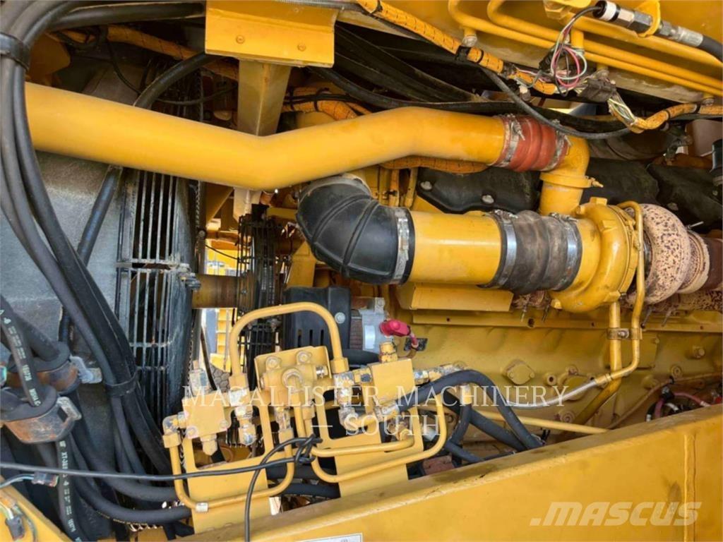 CAT 775F Kloubové dempry
