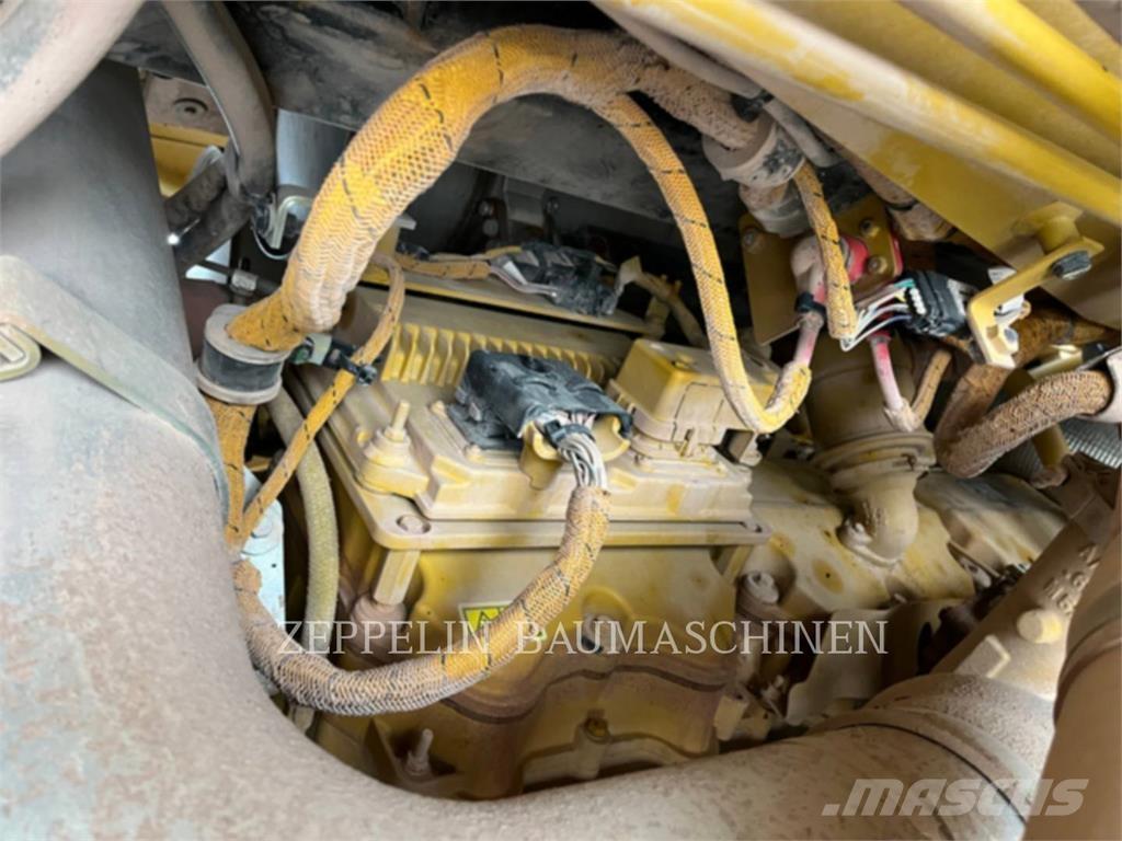 CAT 775G Kloubové dempry