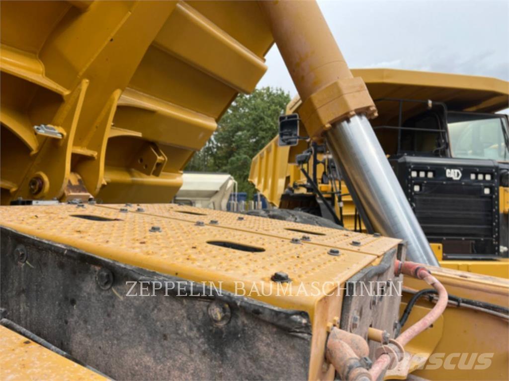 CAT 775G Kloubové dempry