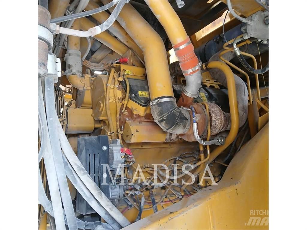 CAT 777F Kloubové dempry