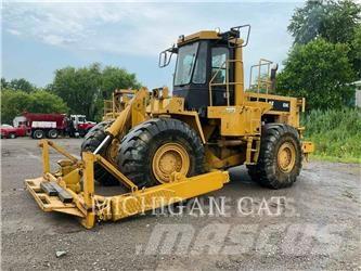 CAT 824C Kolové nakladače