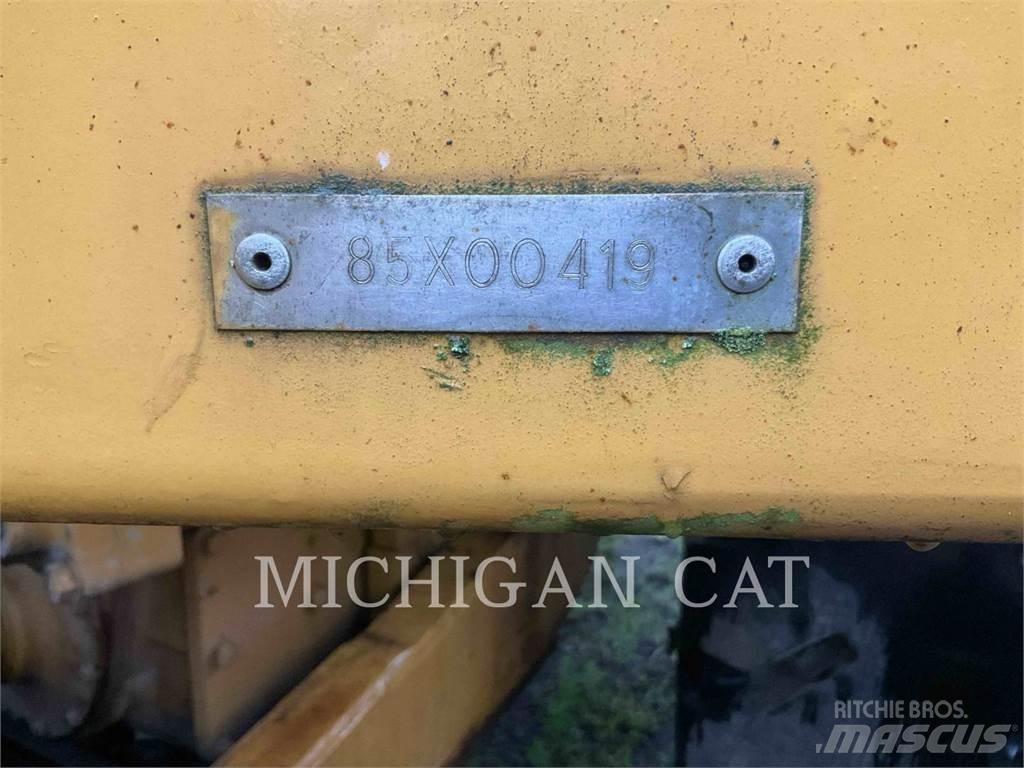 CAT 824C Kolové nakladače