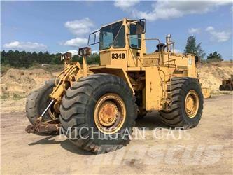 CAT 834B Kolové nakladače