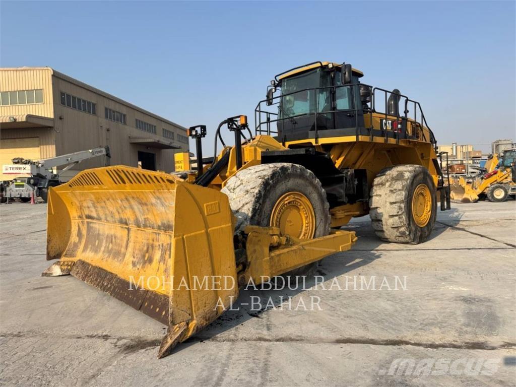 CAT 834F Kolové dozery