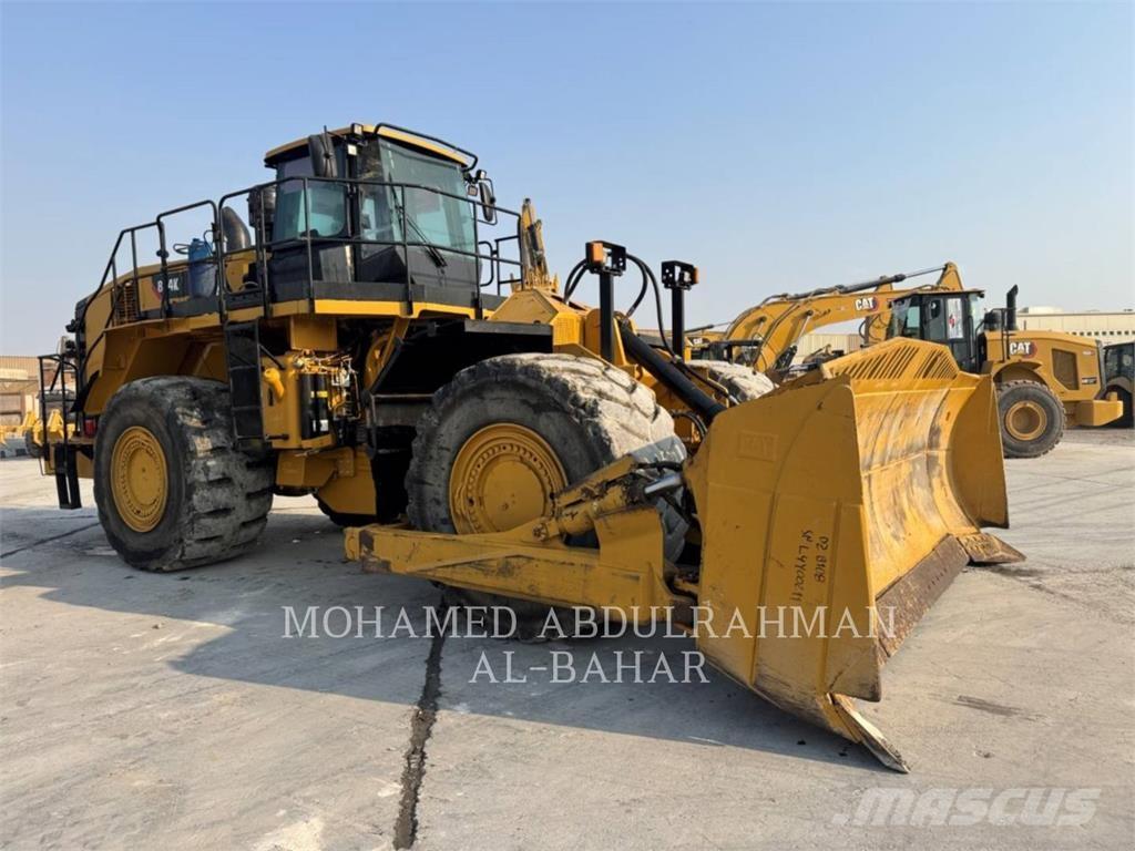 CAT 834F Kolové dozery
