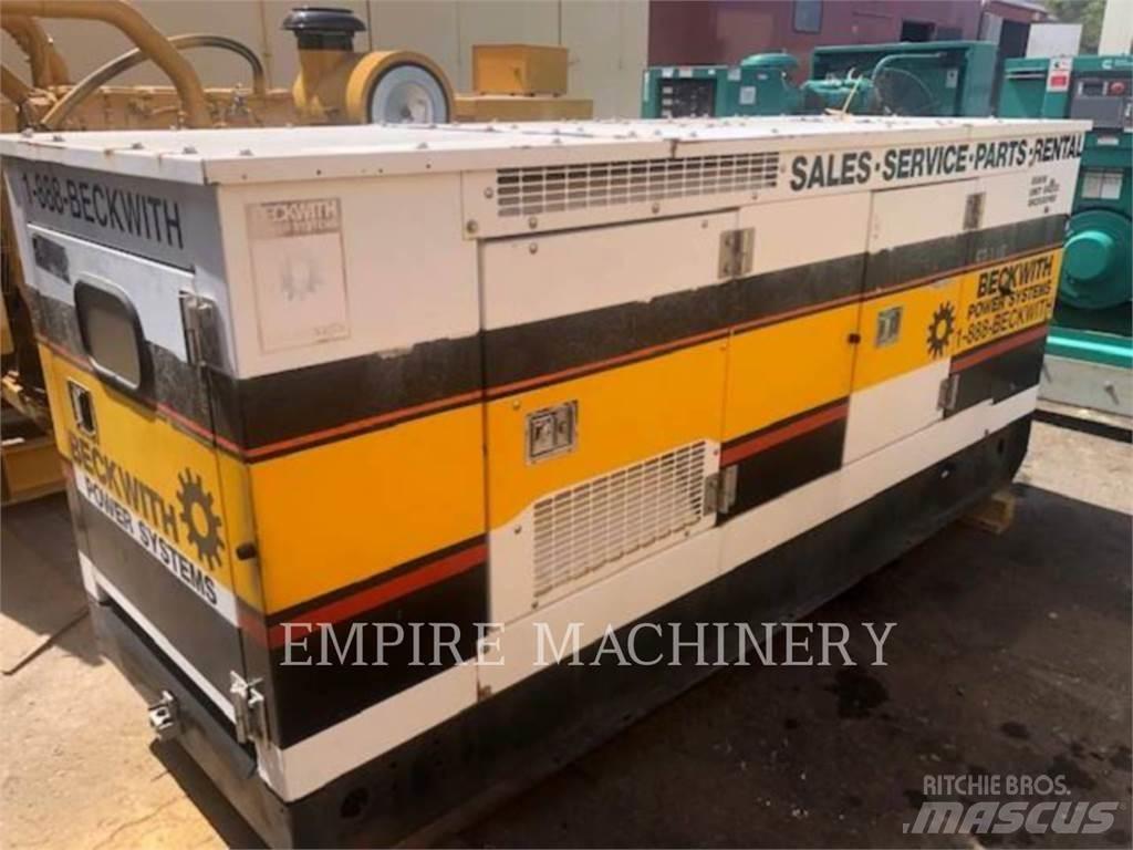 CAT 88KW Naftové generátory