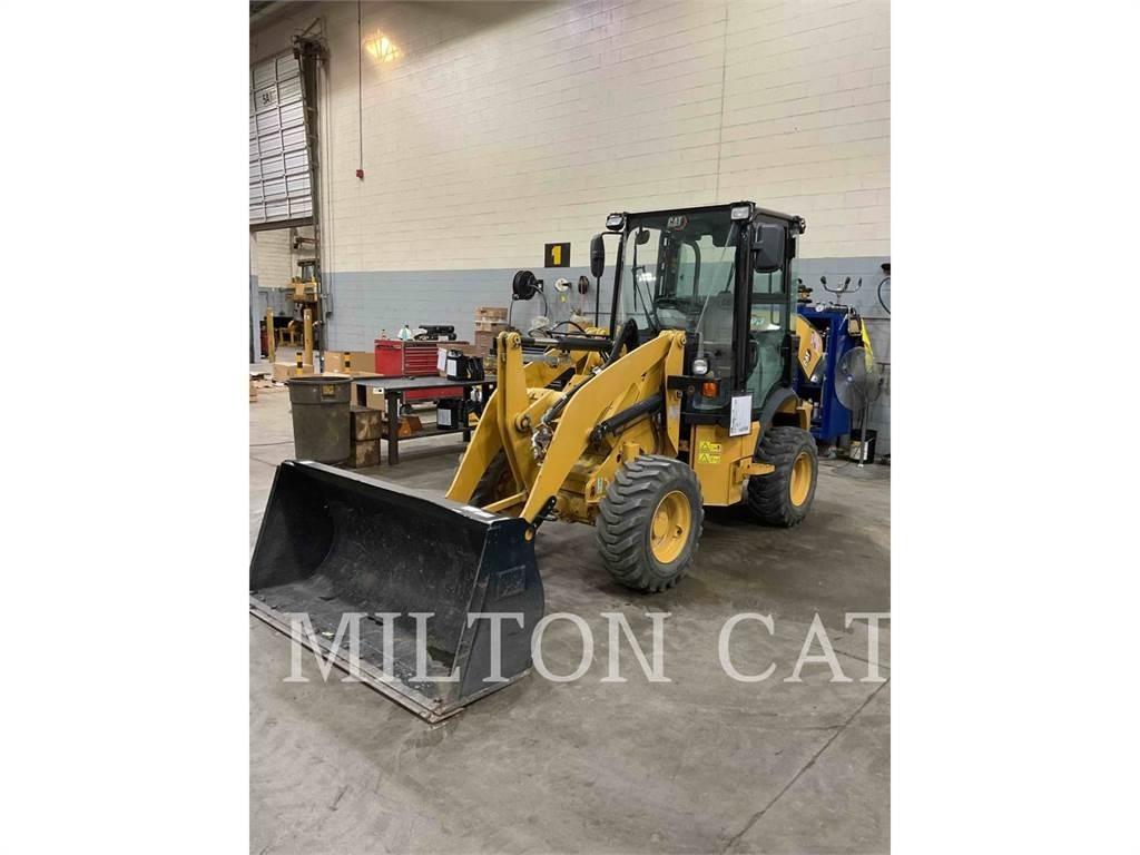 CAT 903D Kolové nakladače