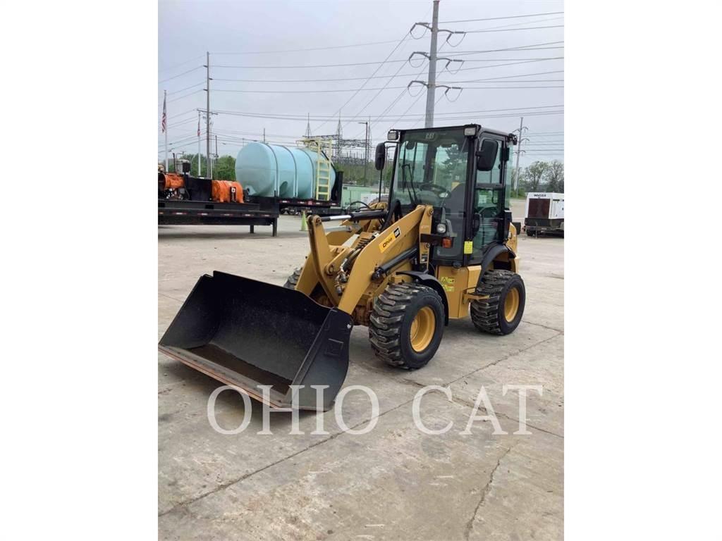 CAT 903D Kolové nakladače