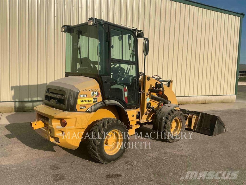 CAT 903D HARW Kolové nakladače