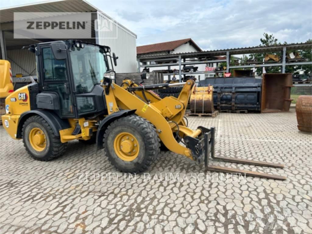 CAT 906-14 Kolové nakladače