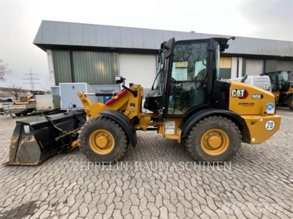 CAT 906-14 Kolové nakladače