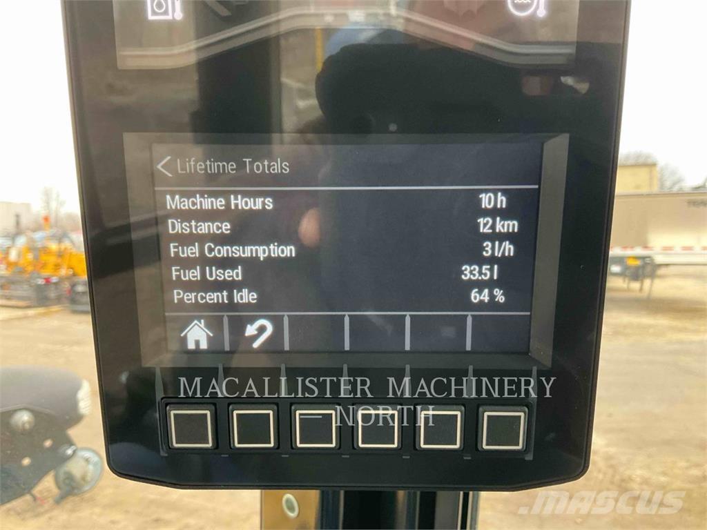 CAT 906 AR Kolové nakladače