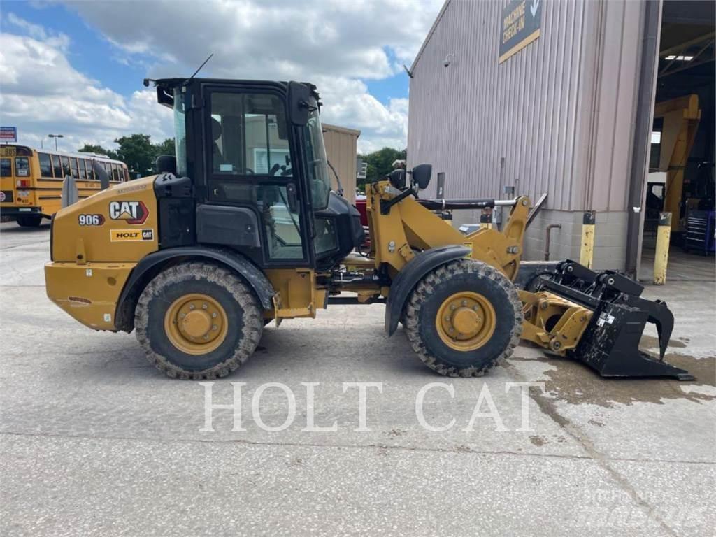 CAT 906 CAB Kolové nakladače