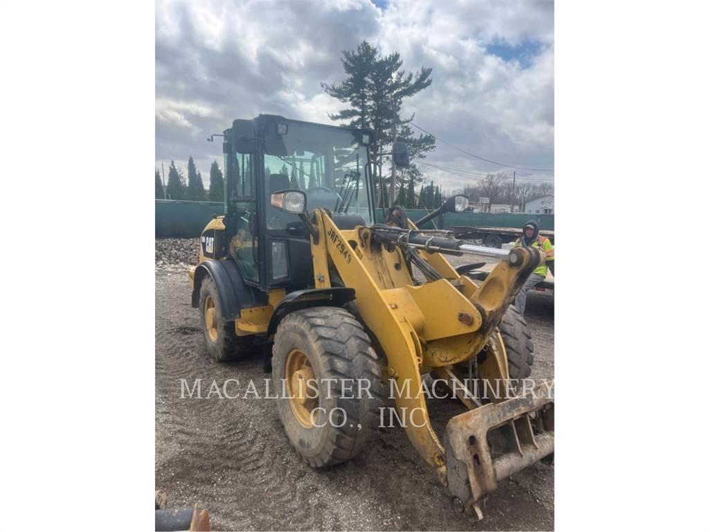 CAT 906H2 Kolové nakladače